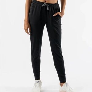 Women’s Core EZ Jogger